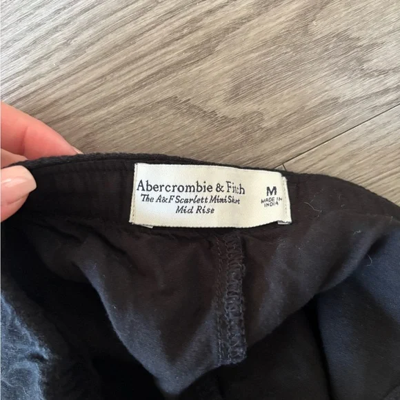 Abercrombie & Fitch Black Mid Rise Skort - Picture 3 of 4